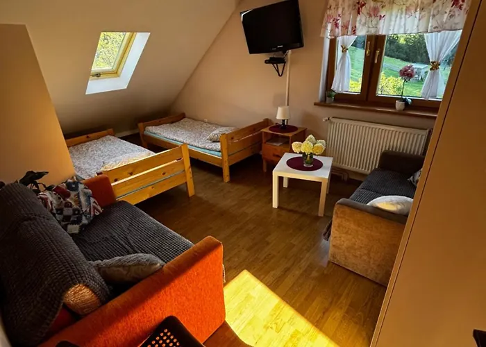 Lesny Zakatek بيت ضيافة