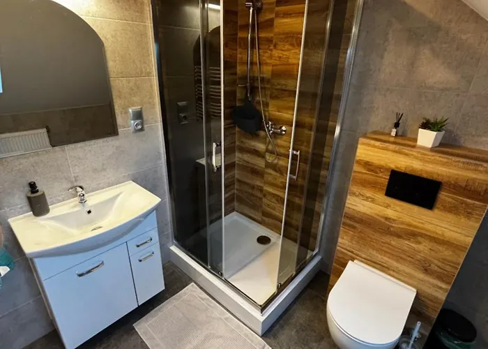 Lesny Zakatek فيسلا